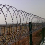 Στις καλένδες οι εργασίες αποκατάστασης των ζημιών στον φράκτη του Έβρου