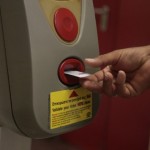 Αδικαιολόγητη καθυστέρηση στο θέμα των δωρεάν μετακινήσεων των ενστόλων με τα Μέσα Μαζικής Μεταφοράς